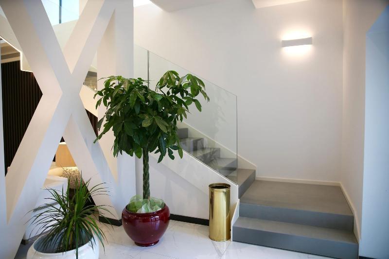 Monaco 4*